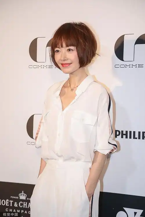 鲁豫bobo头在线教学减龄穿搭法 优雅迷人散发职场女性魅力