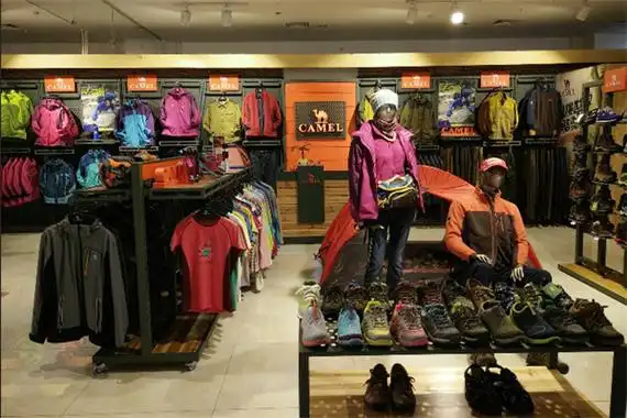 骆驼专卖店加盟优势目前男鞋行业市场不错,加盟品牌层出不穷.