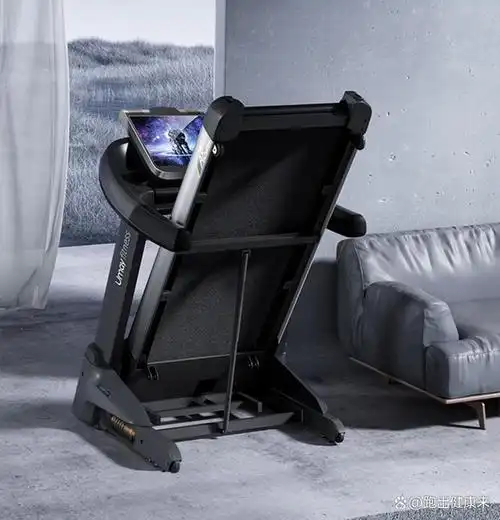天气越来越凉了,室外运动越来越不方便,祐美a8家用跑步机,其跑步机