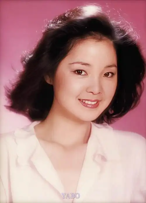 邓丽君各个时期的高清图片