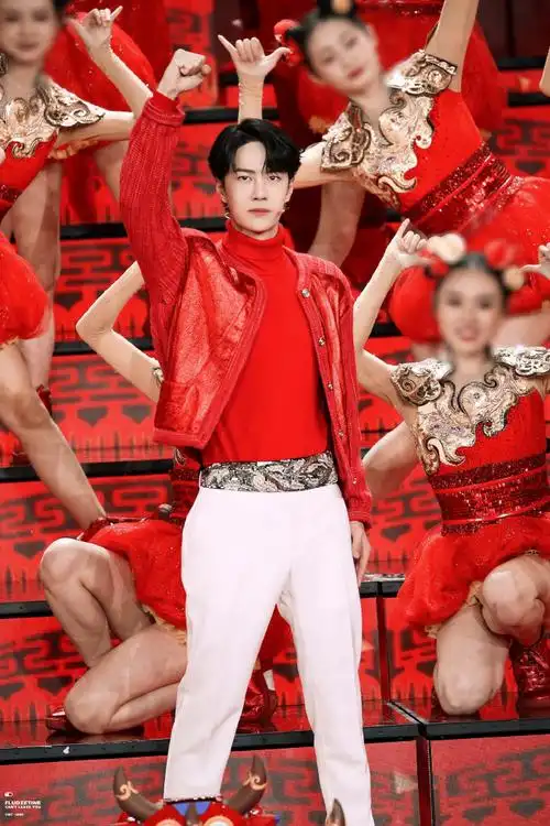 王一博央视春晚