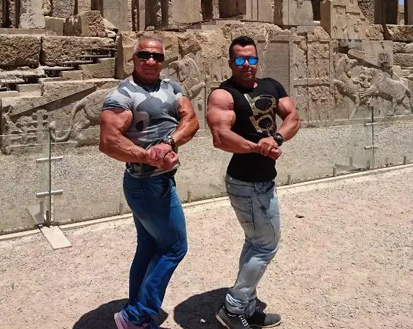 肌肉老爹,越老越强壮!