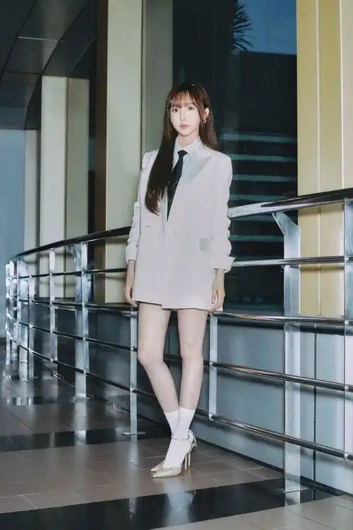 可爱nene搭配高跟鞋,一种反差感狠狠拿捏住啦