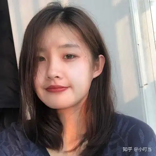 怎么看待发相机自拍原图的女生?