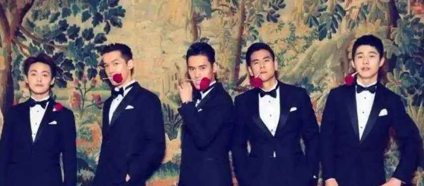 "催婚"这些字眼绑在一起,是从他担任好兄弟袁弘的伴郎开始的