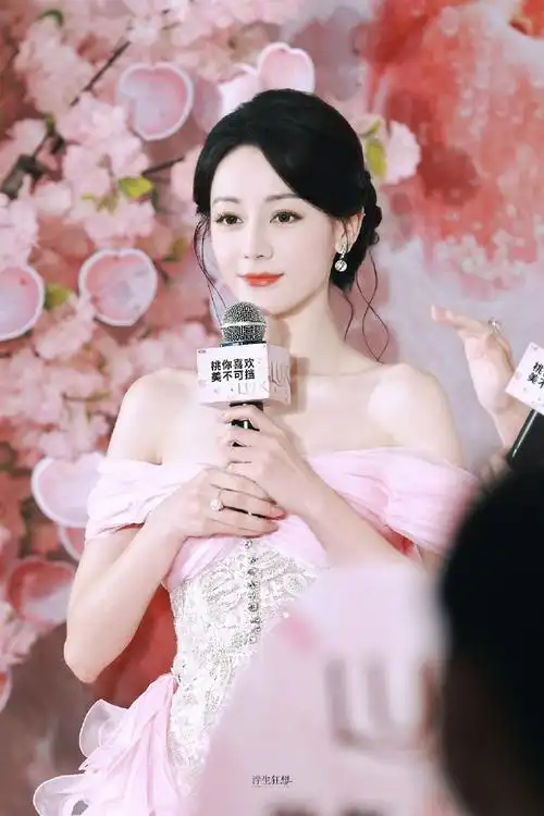 迪丽热巴##枭起青壤剧照首发