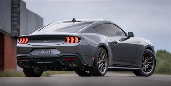 年轻人的第一辆跑车!全新福特野马即将亮相国内:外观内饰全部换新