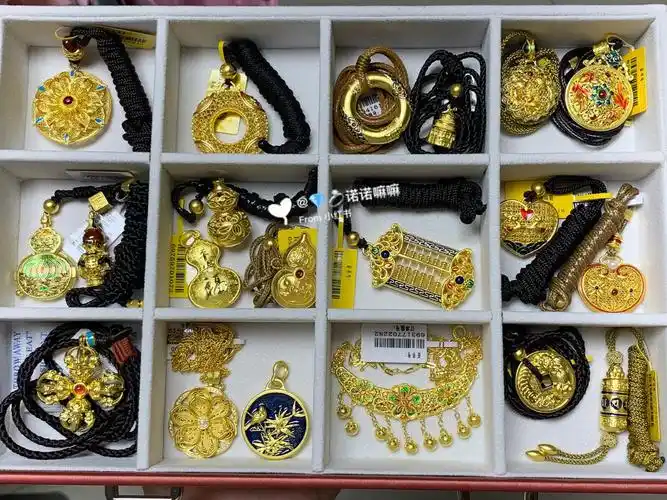 掉古法金坑后之新买的首饰盒又装不下了05