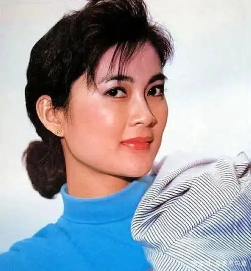 80年代的美女演员谭小燕,安静恬淡,大方端庄,天然美女!