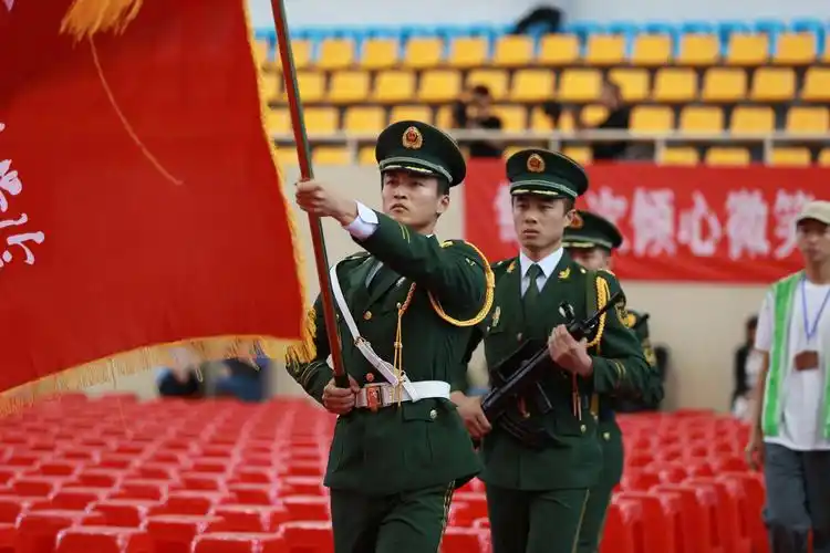 上海建桥学院坚持征兵工作与办学理念相融合不断提高大学毕业生征集