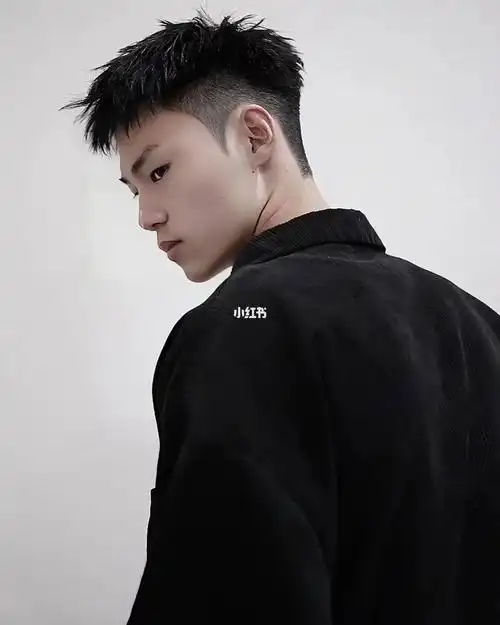 今日发型  #男士碎盖  #男生发型