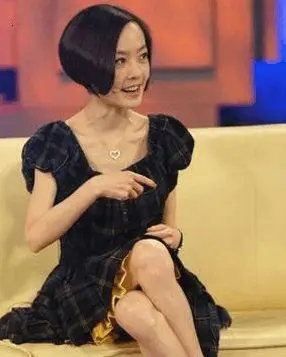 虽说二郎腿可能是自已的形象问题,而过分注重形象而抛弃别的东西,这就