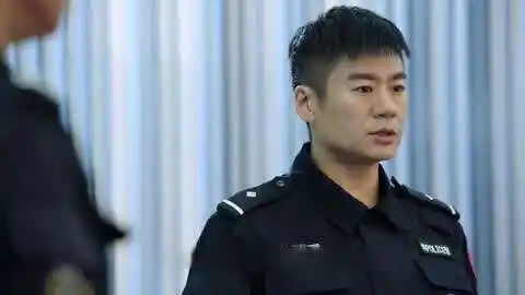 功夫战警——徐佳牟星徐洪浩领衔主演 辛小晶通过失败做总结