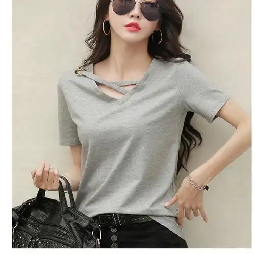 女装上衣潮2024夏季新款韩版短袖设计感百搭v领t恤女学生宽松大码