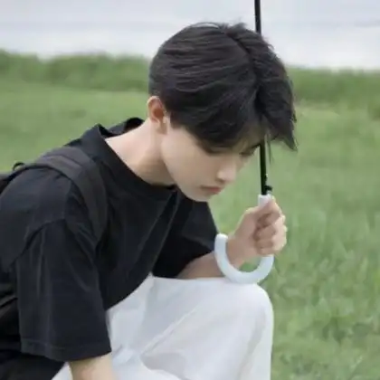 小清新暖男头像 高清好看的暖男头像治愈系帅气男_男生头像_头像屋