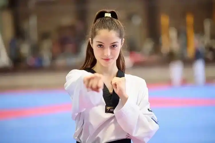 19岁跆拳道少女惊艳东奥!真颜值与实力并存!