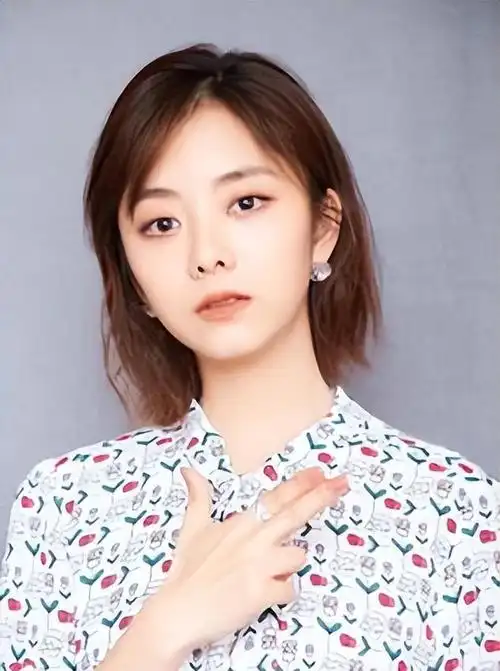 33岁的"国民闺女"谭松韵,走上了另一条道路|演员|李峰|刘昊然|张若昀