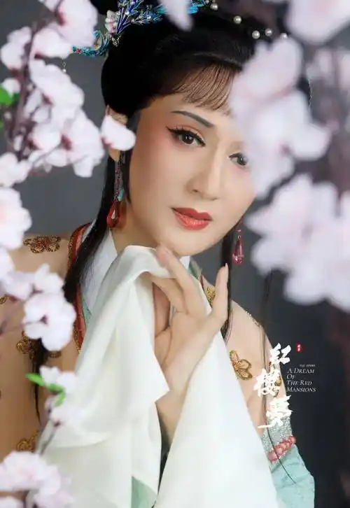 单仰萍 饰 林黛玉王志萍 饰 林黛玉忻雅琴 饰 林黛玉李旭丹 饰 林黛玉