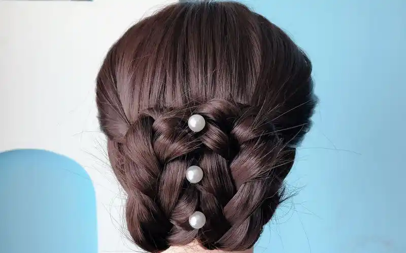 适合妈妈盘发!好看显年轻!让你女人味儿十足!_哔哩哔哩_bilibili