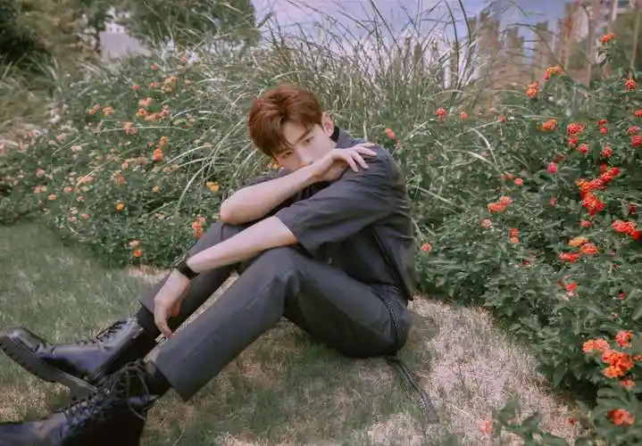 20m上传时间:2021-03-25壁纸标签:白敬亭壁纸封面图小白壁纸于2021-03