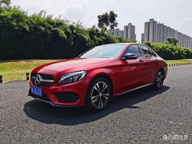 40岁女人最适合开哪款奔驰,c级e级s级,让你尽显成熟女性的魅力