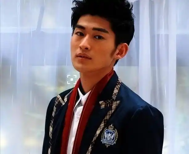 一档综艺,彻底戳穿了张翰的"窘境",才40岁就"断崖式衰老"?