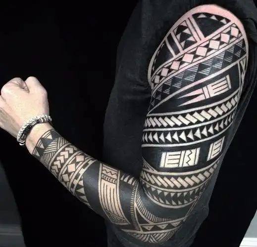 花臂几何图形图腾纹身图片5