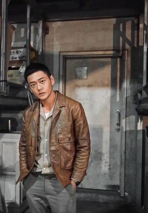 张振朗酷帅夹克写真图片23