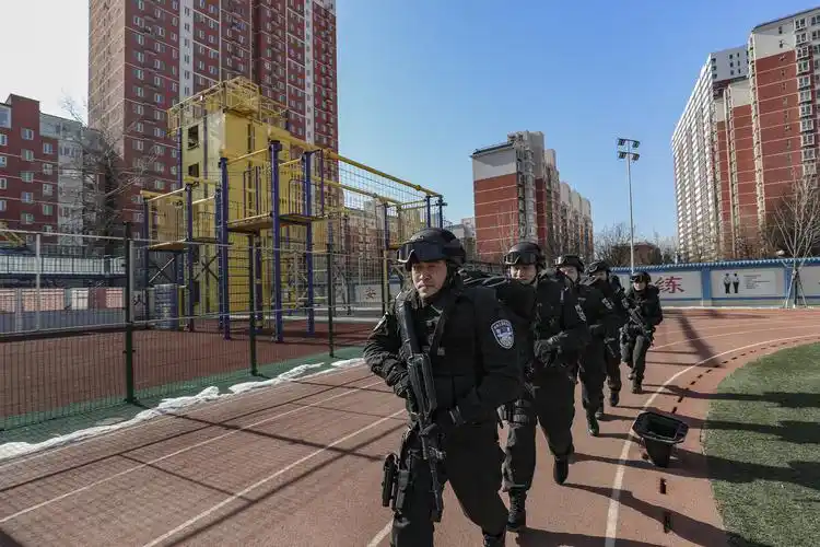 大写的帅北京铁路特警冬季特训画面曝光