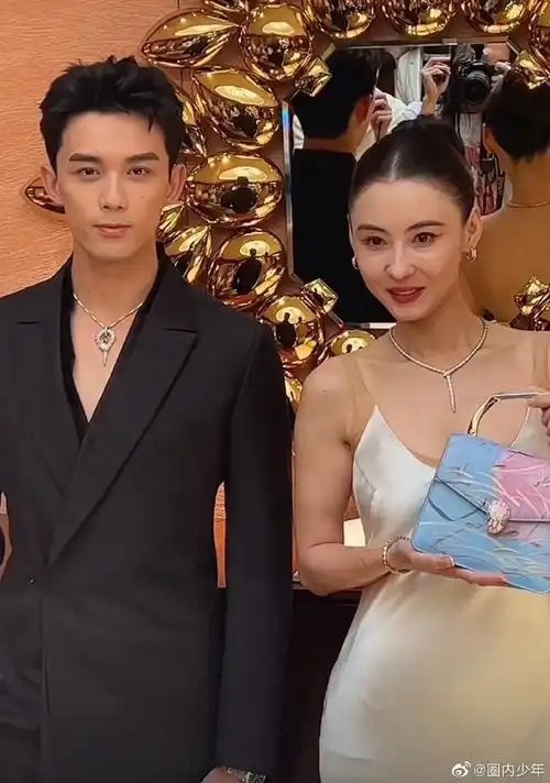 张柏芝吴磊对我眼睛很友好##张柏芝吴磊合照