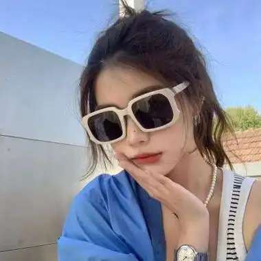 灵动可爱的俏皮真人女生头像高清