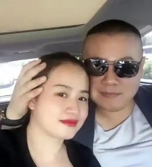 岳云鹏媳妇郑敏为什么叫郑德勇(1987出生河南濮阳人)(15)