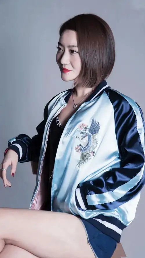 刘畅写真图片 中国式相亲美女刘畅图片