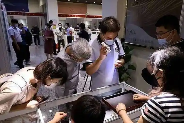 中国嘉德2024春拍晚清花鸟人物画精粹丨字画私下交易文物商店交流