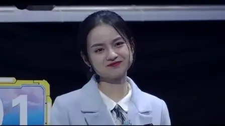 最强大脑:白敬亭来到最强大脑,给关睿怡抽签,主持人趁机挖坑