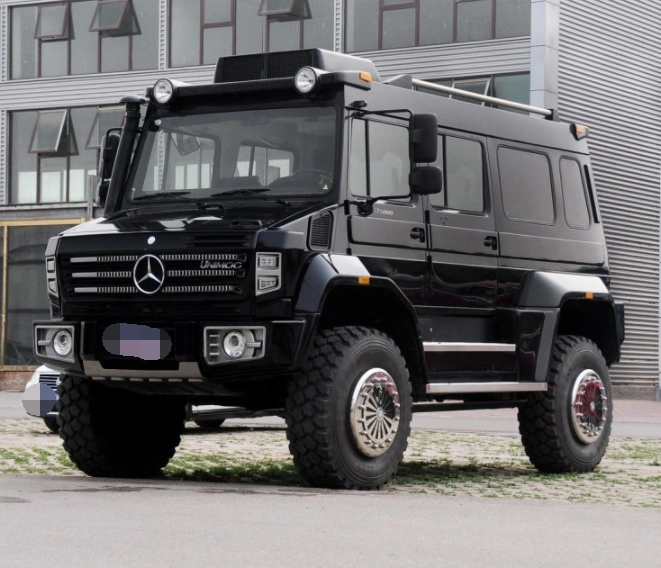 这辆乌尼莫克u5000 suv霸气十足,内饰精致大气,喜欢它方向盘