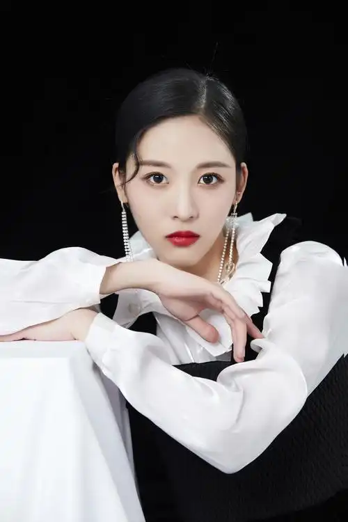 九月封面人物 | snh48孙芮:心有山海,驰行远方