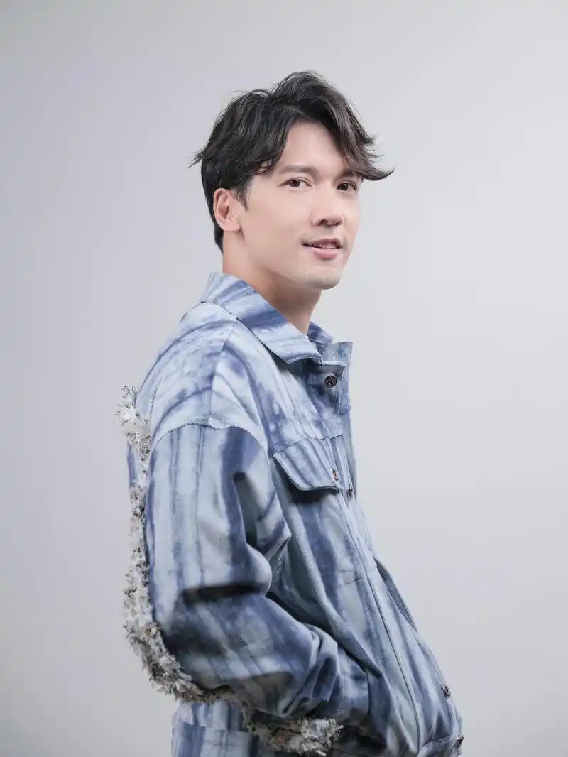 视频关智斌不会担心外形限制戏路