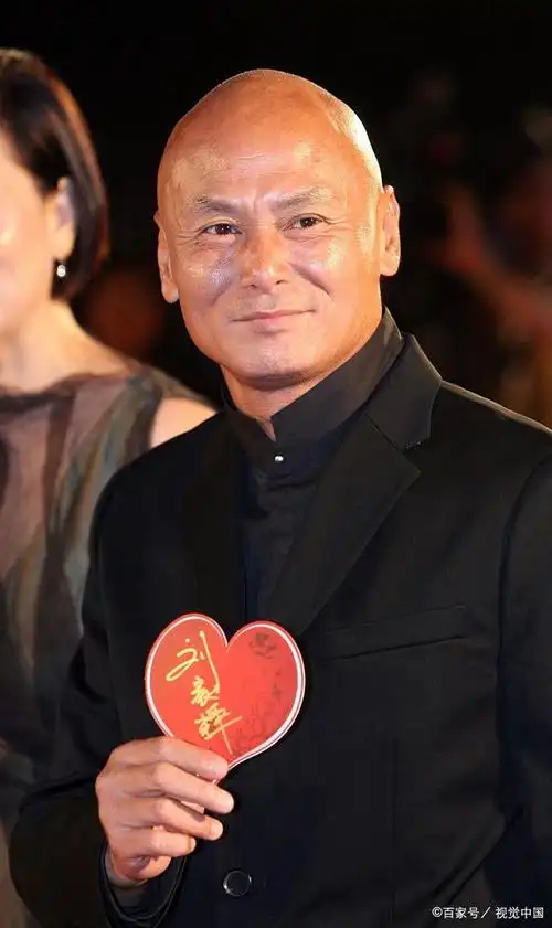 刘家辉:动作电影黄金时代的璀璨明星