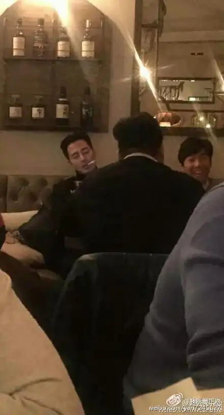 隔壁老公贴有感 每次提到赵寅成都有一堆人跳出来.