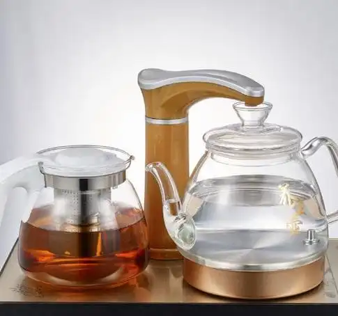 以前烧开水都用烧水壶,但随着经济水平的发展,现在几乎家家都开始用起