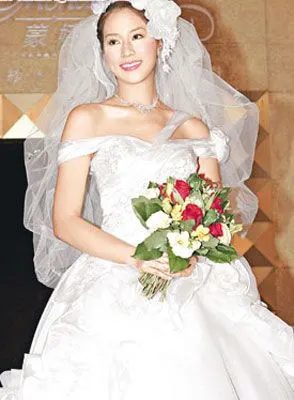 传徐子淇李家诚明年1月结婚二人难掩喜悦图