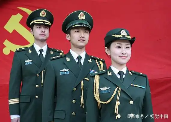 军人礼服炫耀还是必要