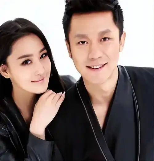 他是"亿万身家"李晨:坐拥北京9亿四合院,6任女友各个美若天仙!