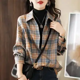 (qingyuxiaozhu)今年流行女装女士衬衫休闲长袖上衣格子衬衫女7788