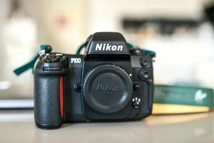 新玩具尼康f100
