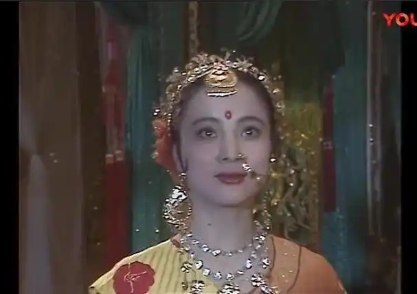 她是86版《西游记》的玉兔精李玲玉,年轻时堪称绝色美女!