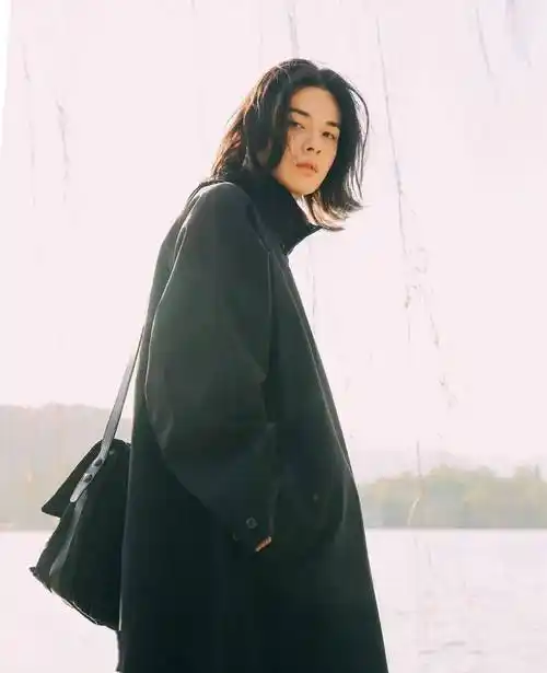 禁欲系男孩日系中长发