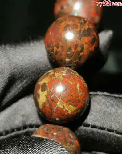 5735新疆哈密冰料红伊丁陨石陨铁手链