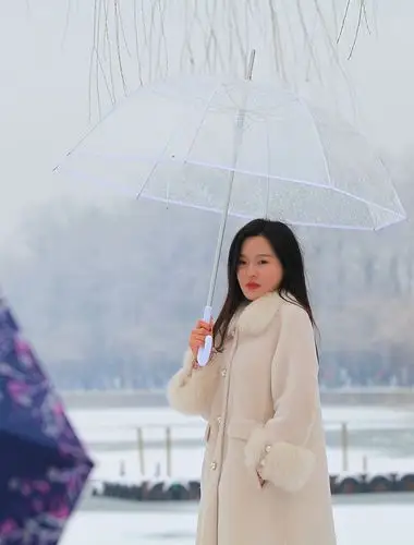雪中美女抓拍